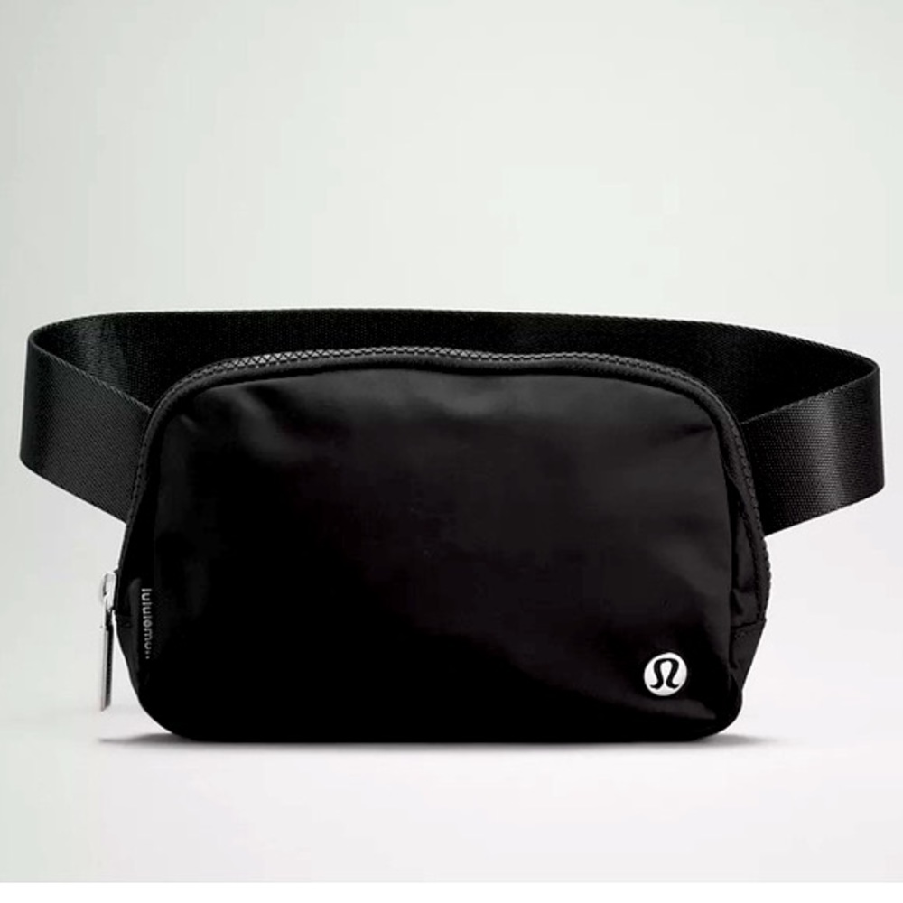 LOW STOCK!! PRICE FIRM. Authentic Lululemon Everywhere Belt Bag